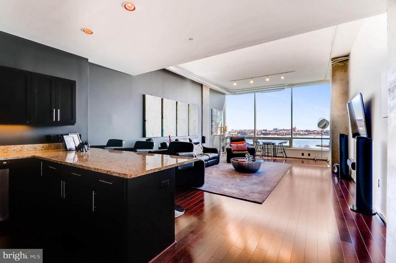 1200 Steuart Street - Photo 1