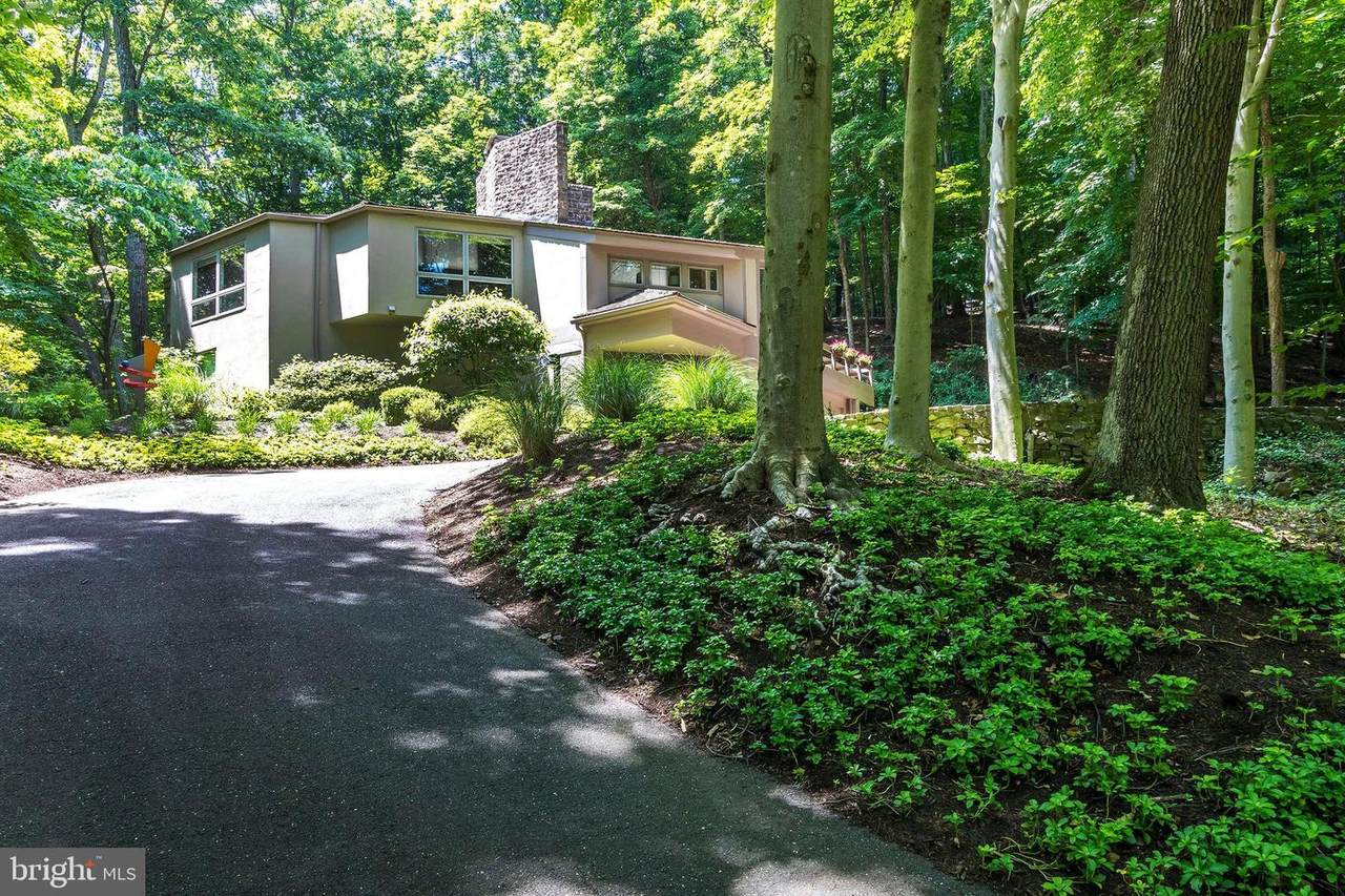 6891 Fleecydale Road - Photo 1