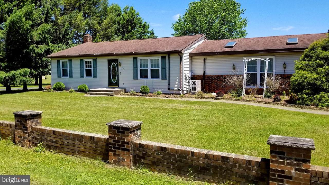 216 Shenandoah Road - Photo 1