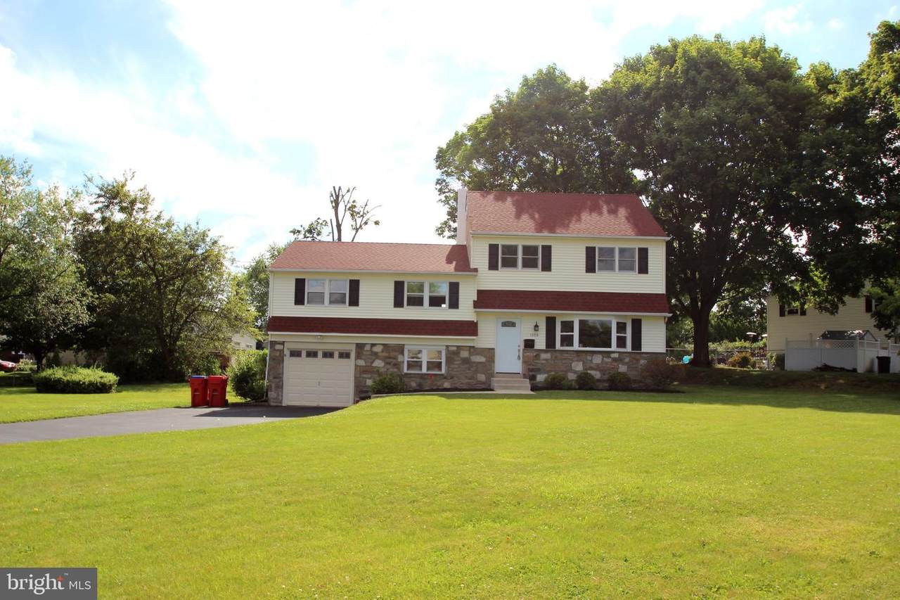 1098 Roberts Road - Photo 1