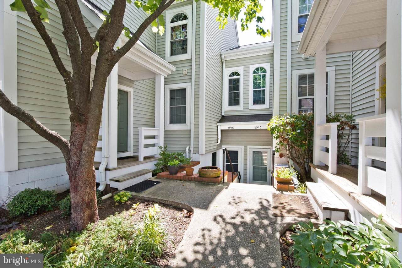 2900 Yarling Court - Photo 1