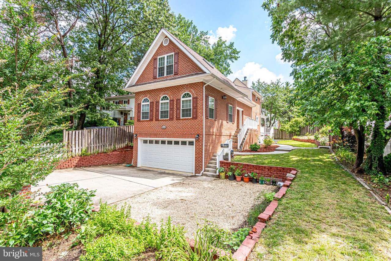 4034 7TH Street - Photo 1