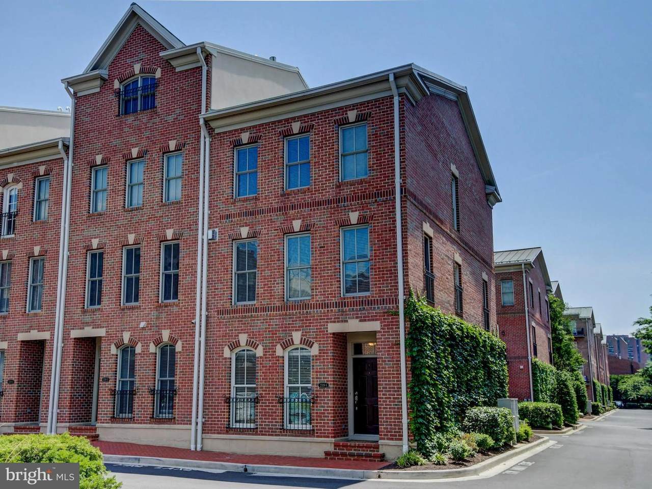 2319 Boston Street - Photo 1