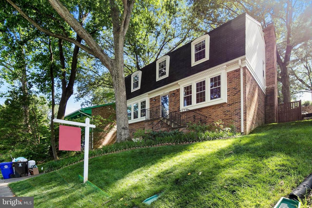 812 George Mason Drive - Photo 1