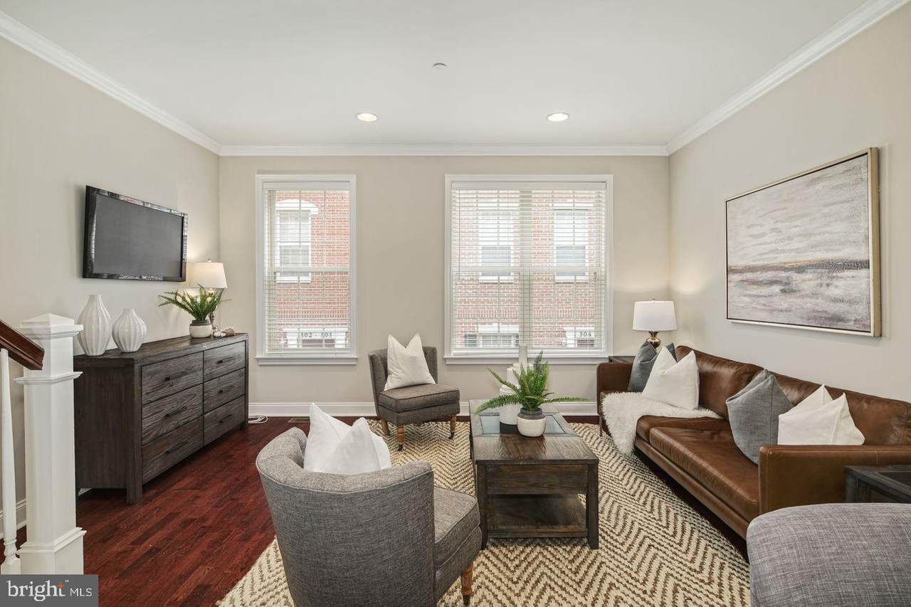 403 Captains Way - Photo 1