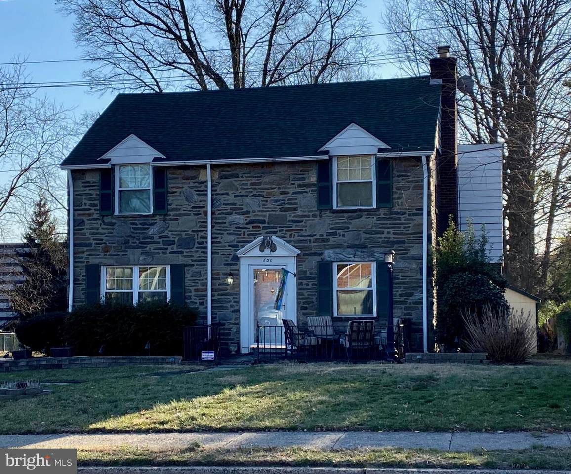 630 Saxer Avenue - Photo 1