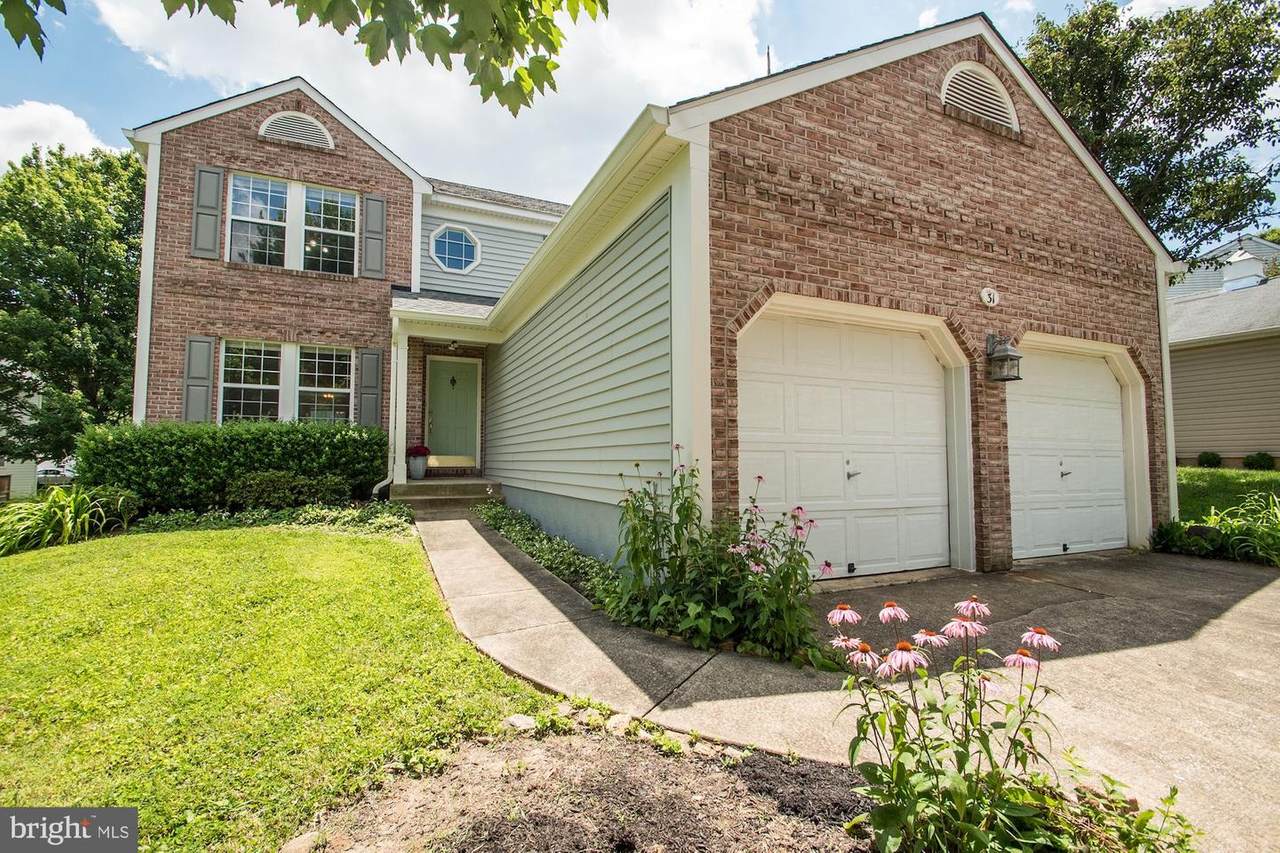 31 Saddlestone Court - Photo 1