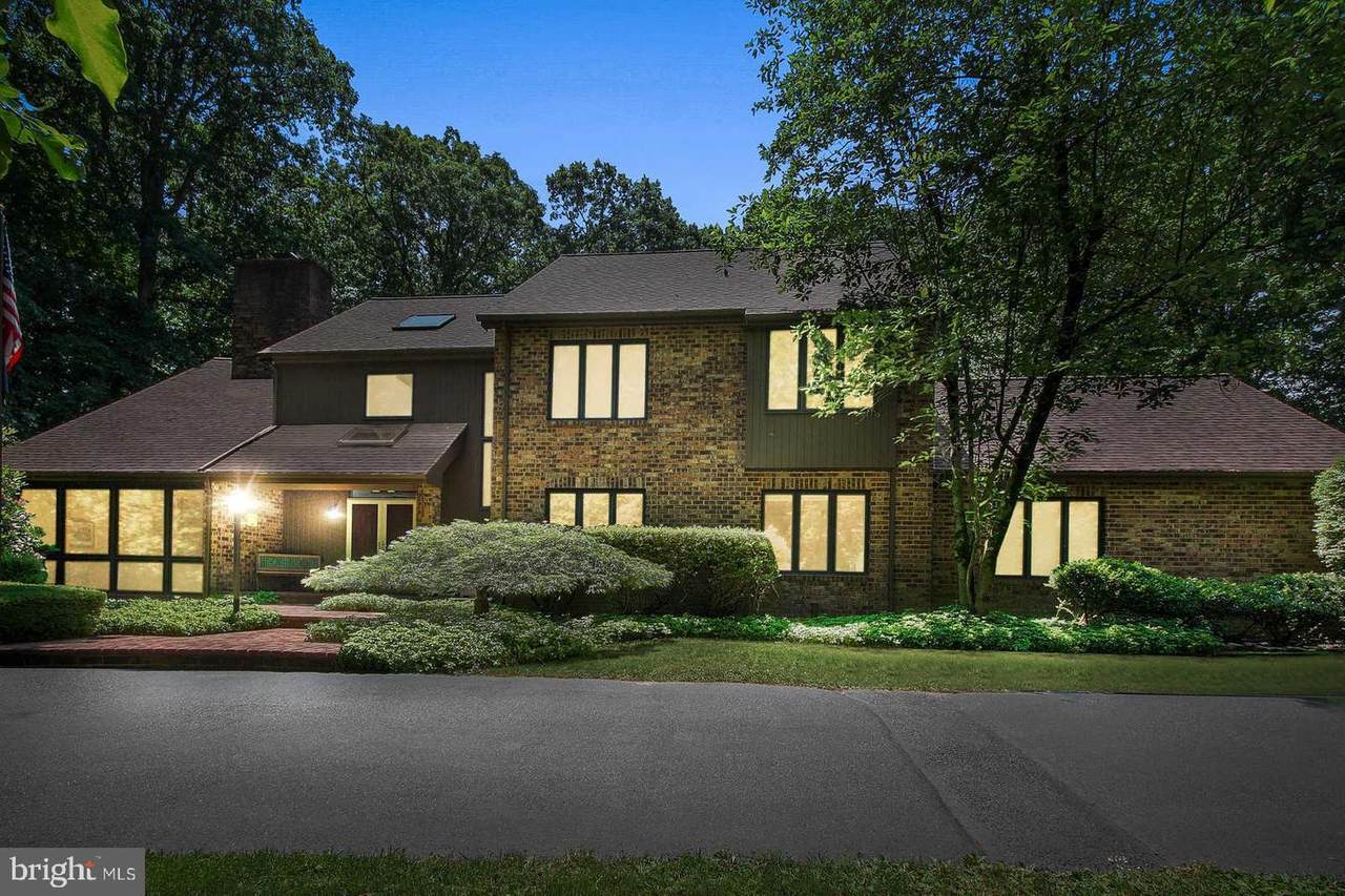 1240 Oakdale Drive - Photo 1