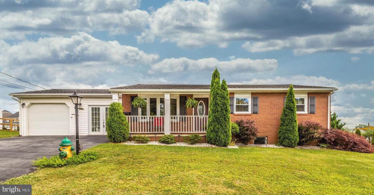 204 Young Avenue - Photo 1