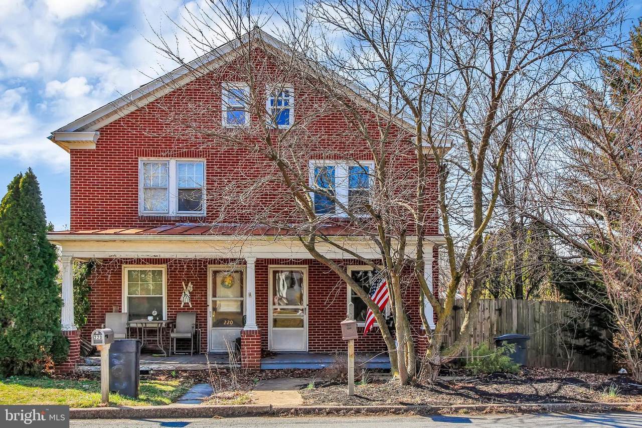 224 2ND Street - Photo 1