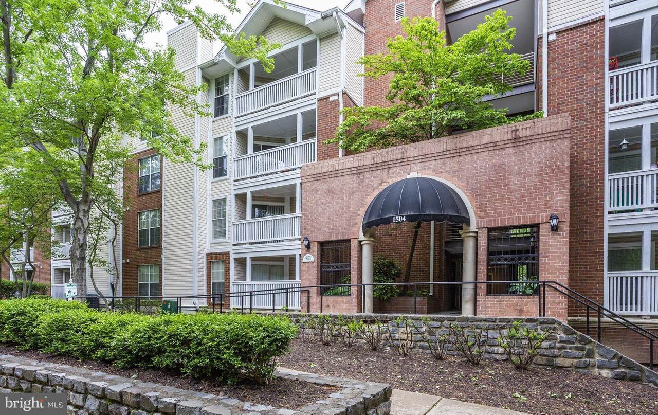 1504 Lincoln Way - Photo 1
