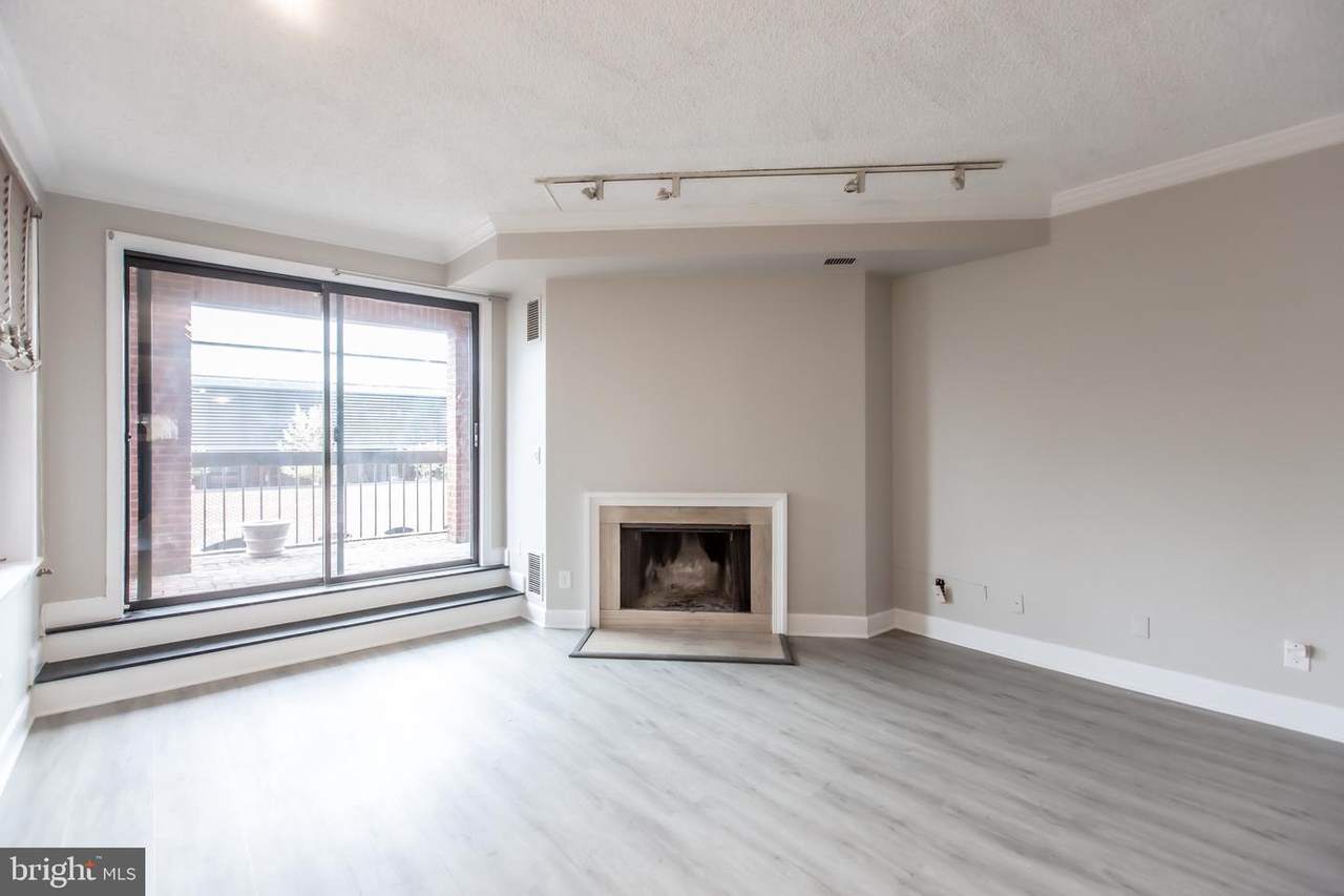 1080 Wisconsin Avenue - Photo 1