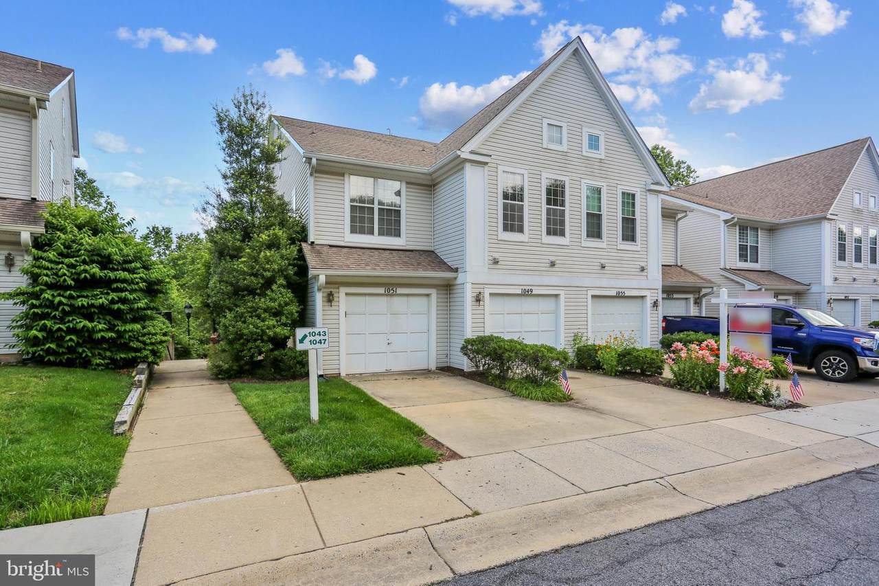 1049 Hillside Lake Terrace - Photo 1