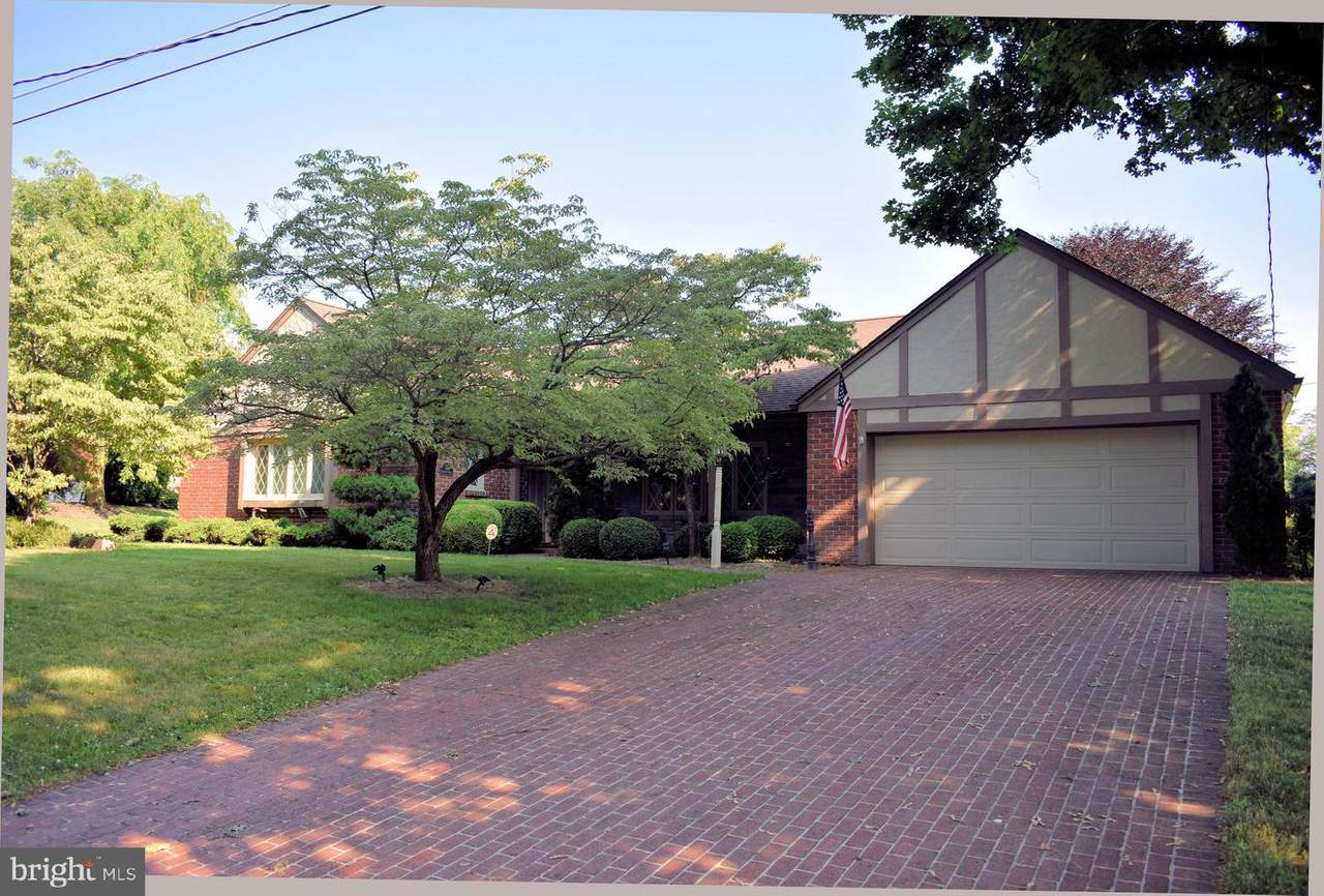 32 Edgewood Circle - Photo 1
