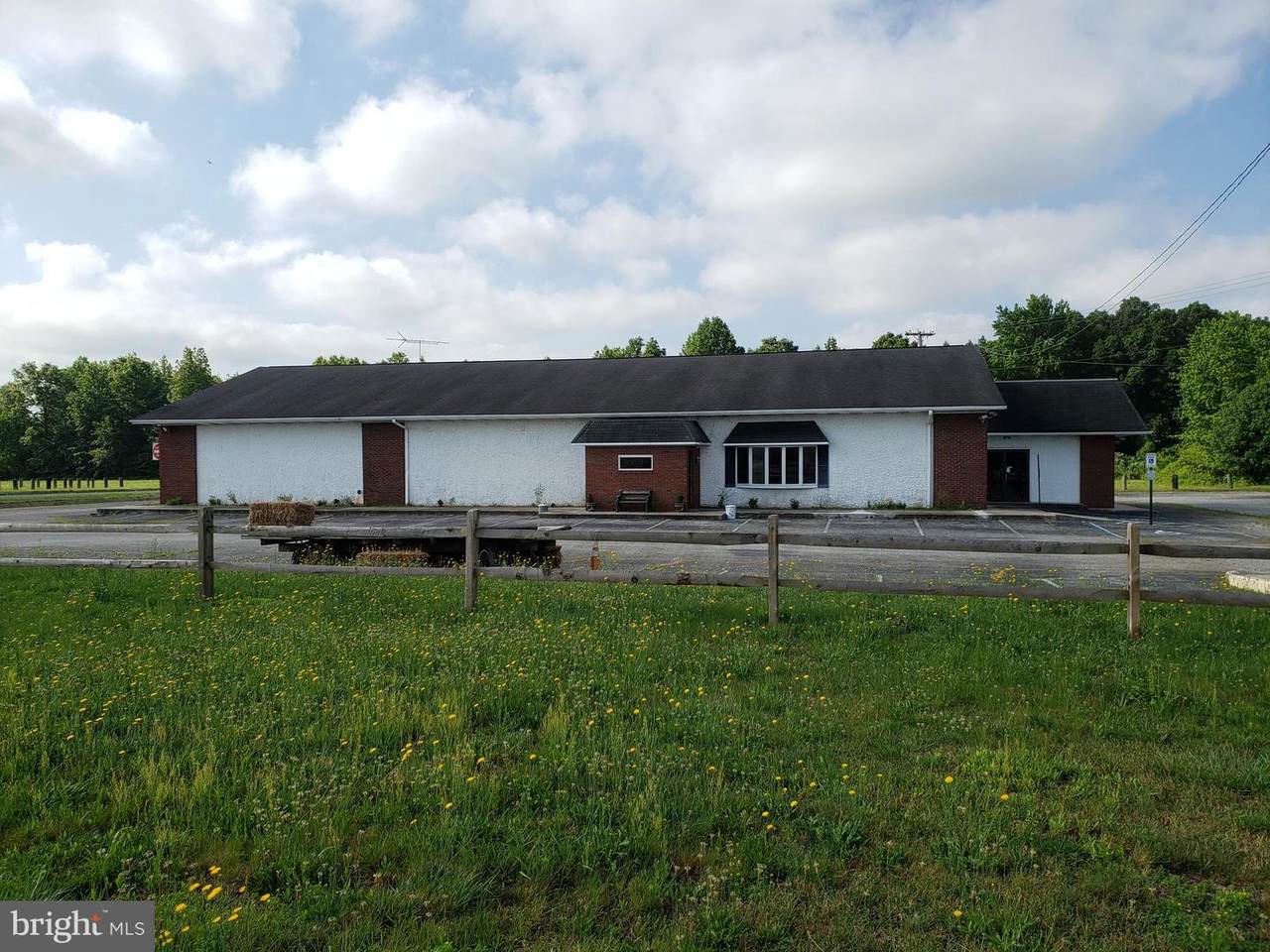 900 Courses Landing Road - Photo 1