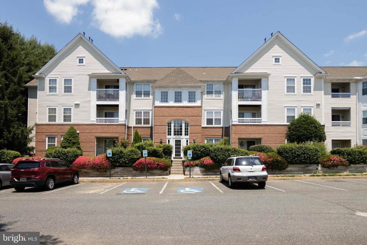 1310 Sheridan Place - Photo 1