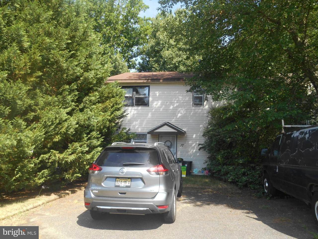 17 Kings Road - Photo 1