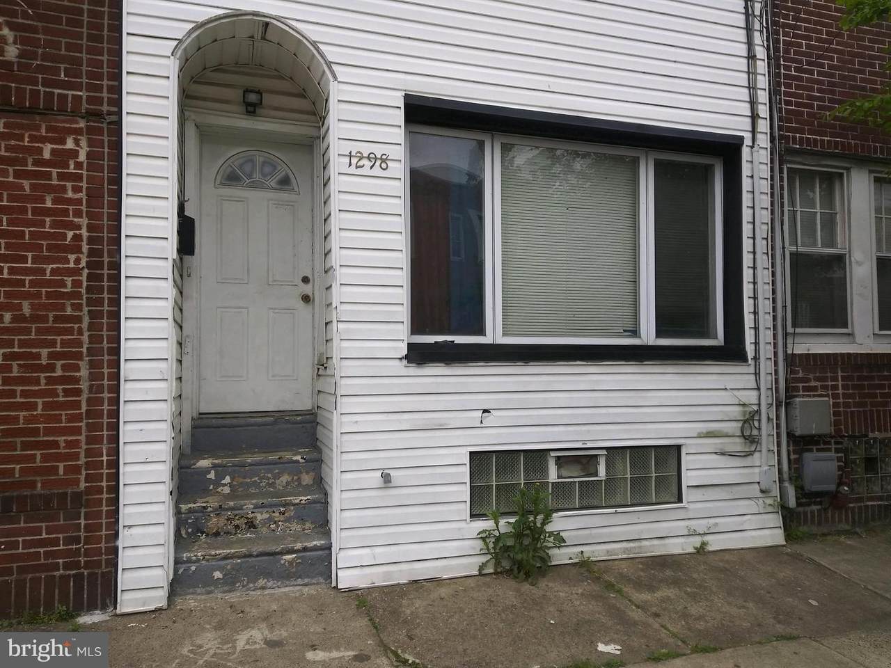 1298 Sheridan Street - Photo 1