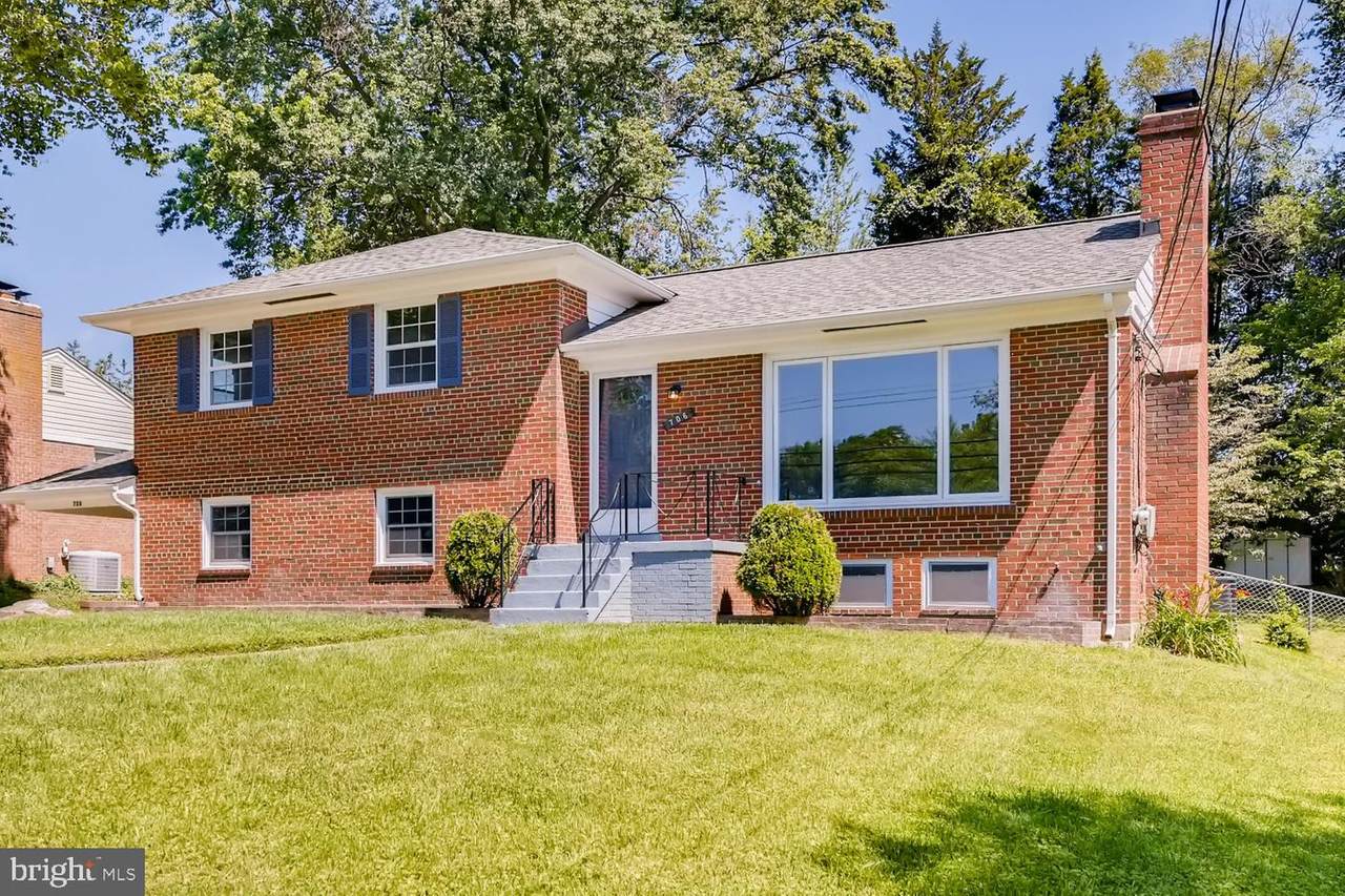 706 Venice Drive - Photo 1
