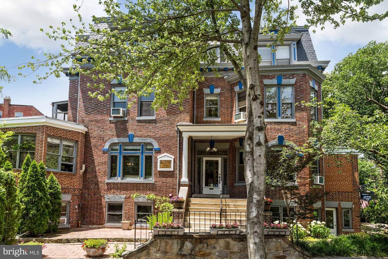 2850 27TH Street - Photo 1