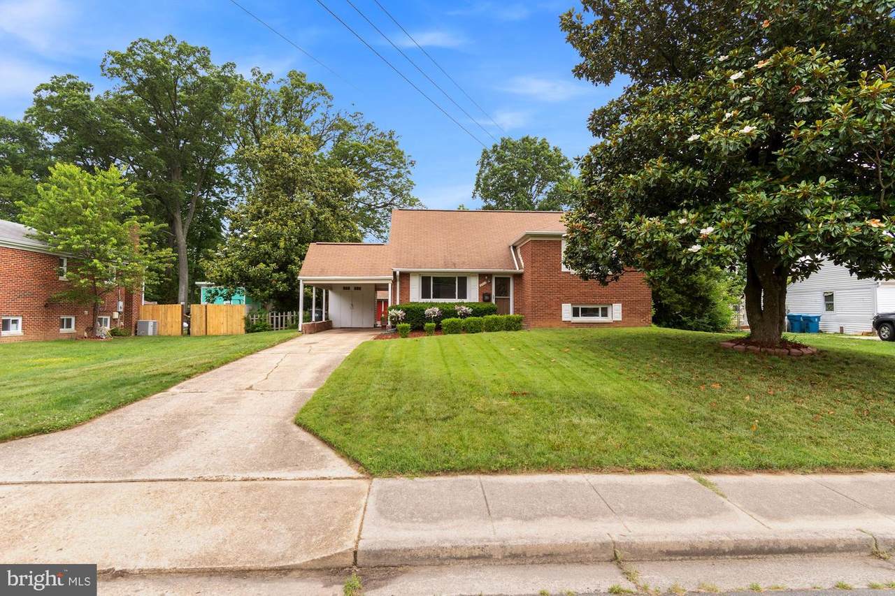 6912 Edgebrook Drive - Photo 1