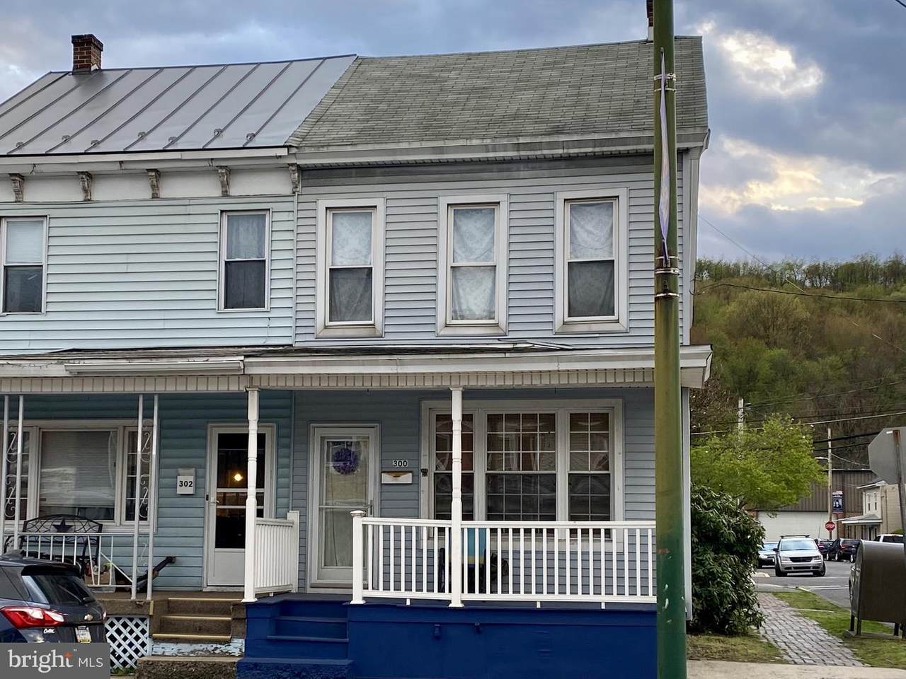 300 2ND Street - Photo 1