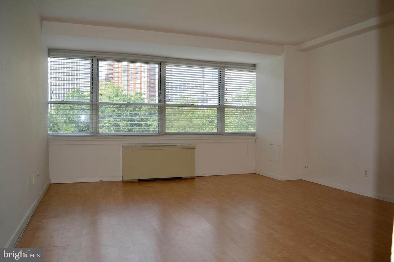 1806-18 Rittenhouse Square - Photo 1