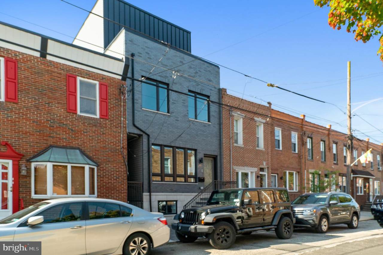 2847 Thompson Street - Photo 1
