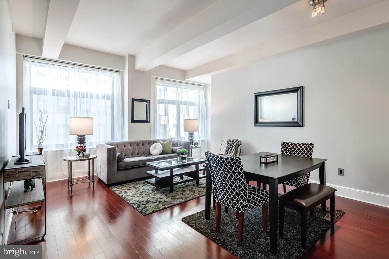 1500 Chestnut Street - Photo 1
