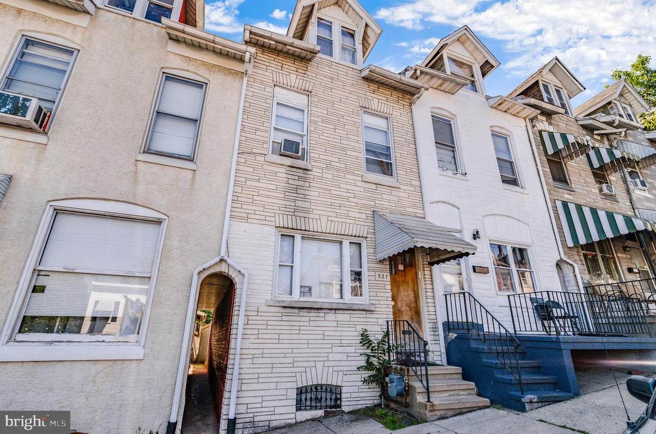527 11TH Street - Photo 1