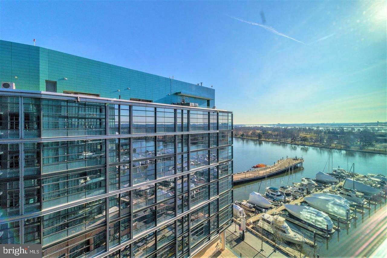 45 Sutton Square - Photo 1