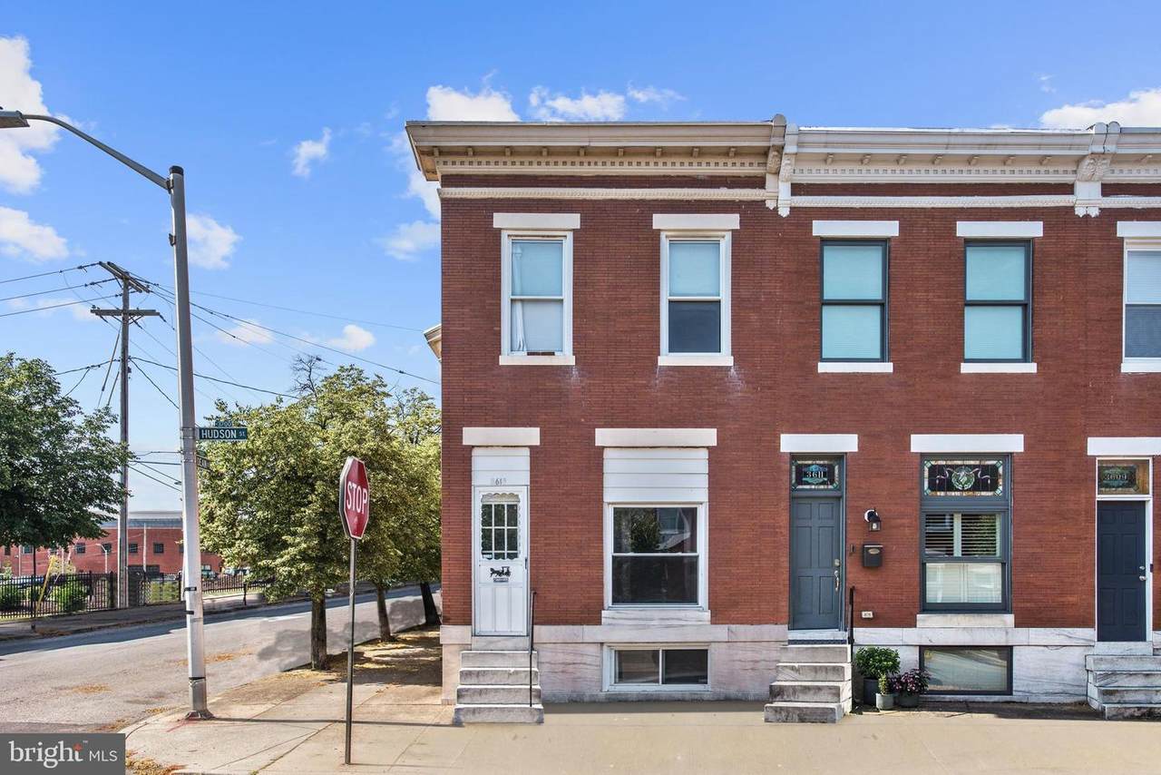 3613 Hudson Street - Photo 1