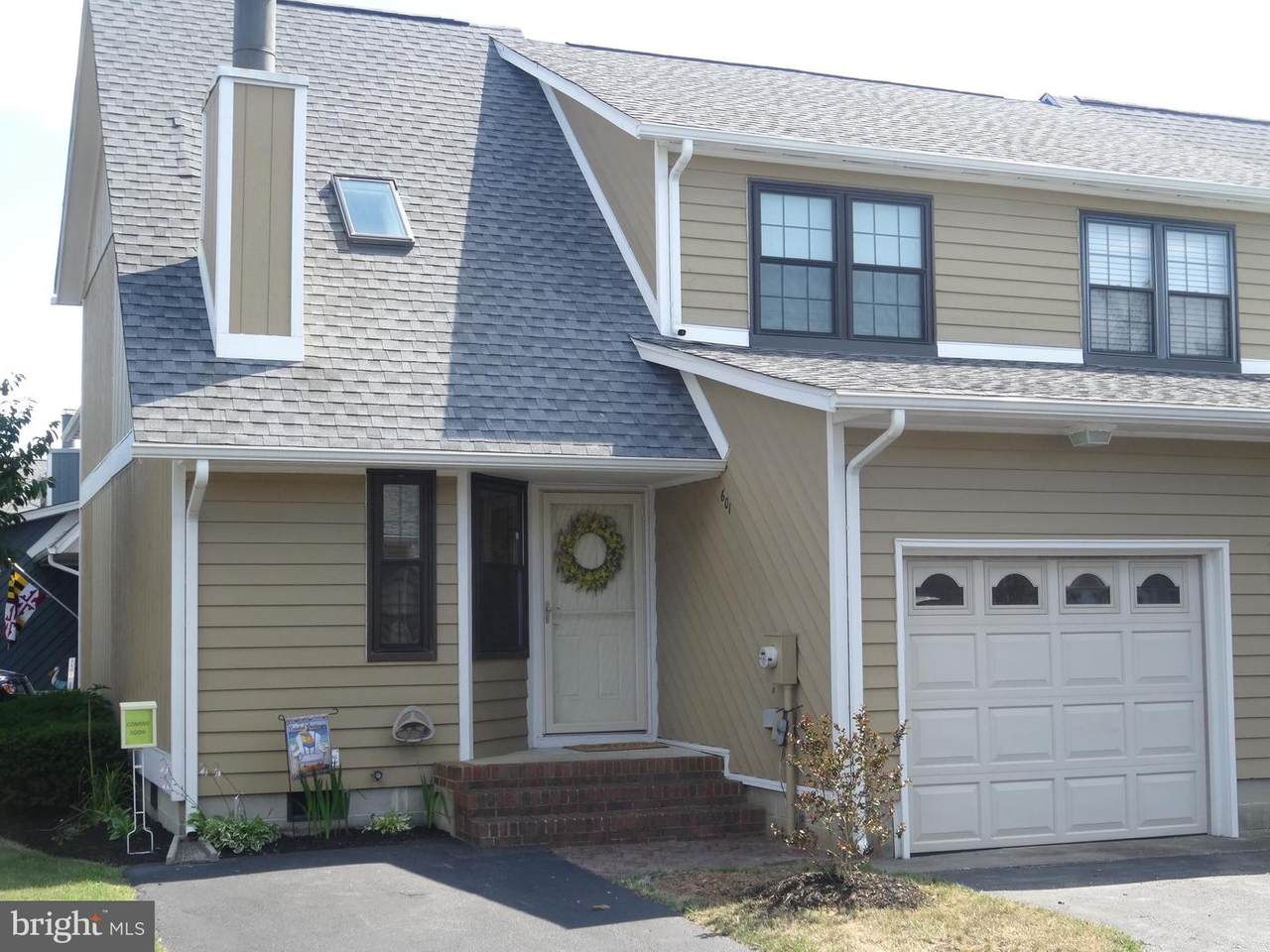106 120TH Street - Photo 1