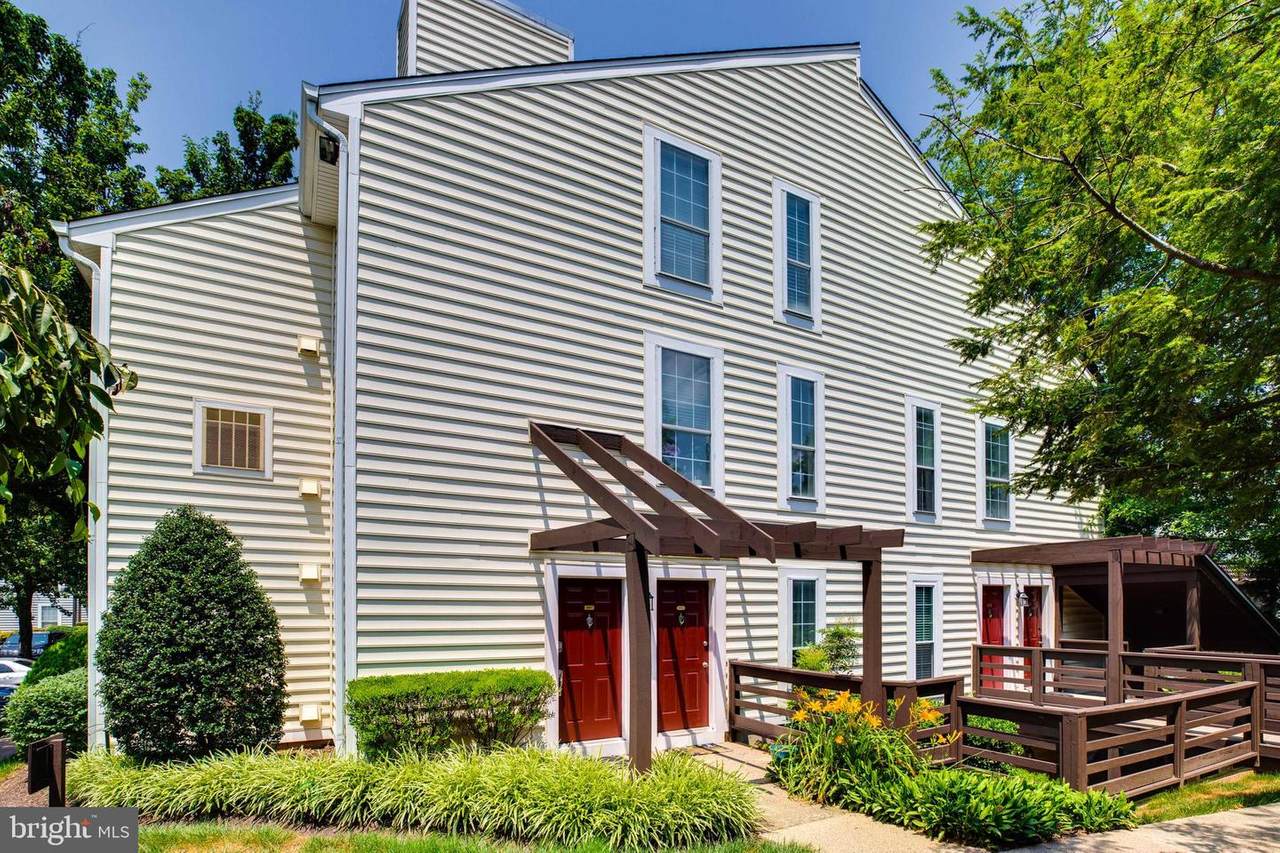 9975 Oakton Terrace Road - Photo 1