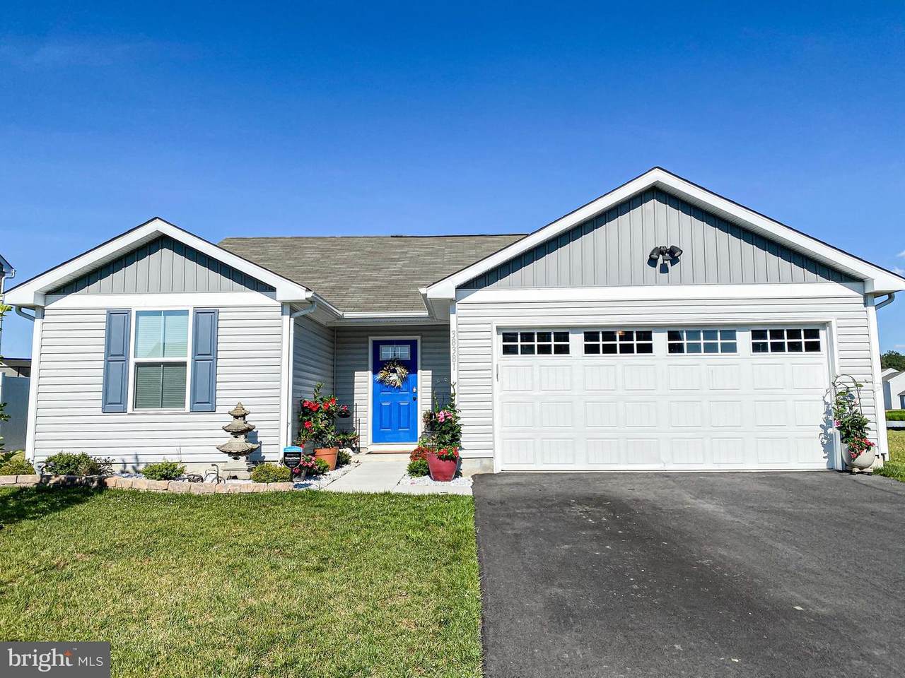 38381 Elizabeth Lane - Photo 1
