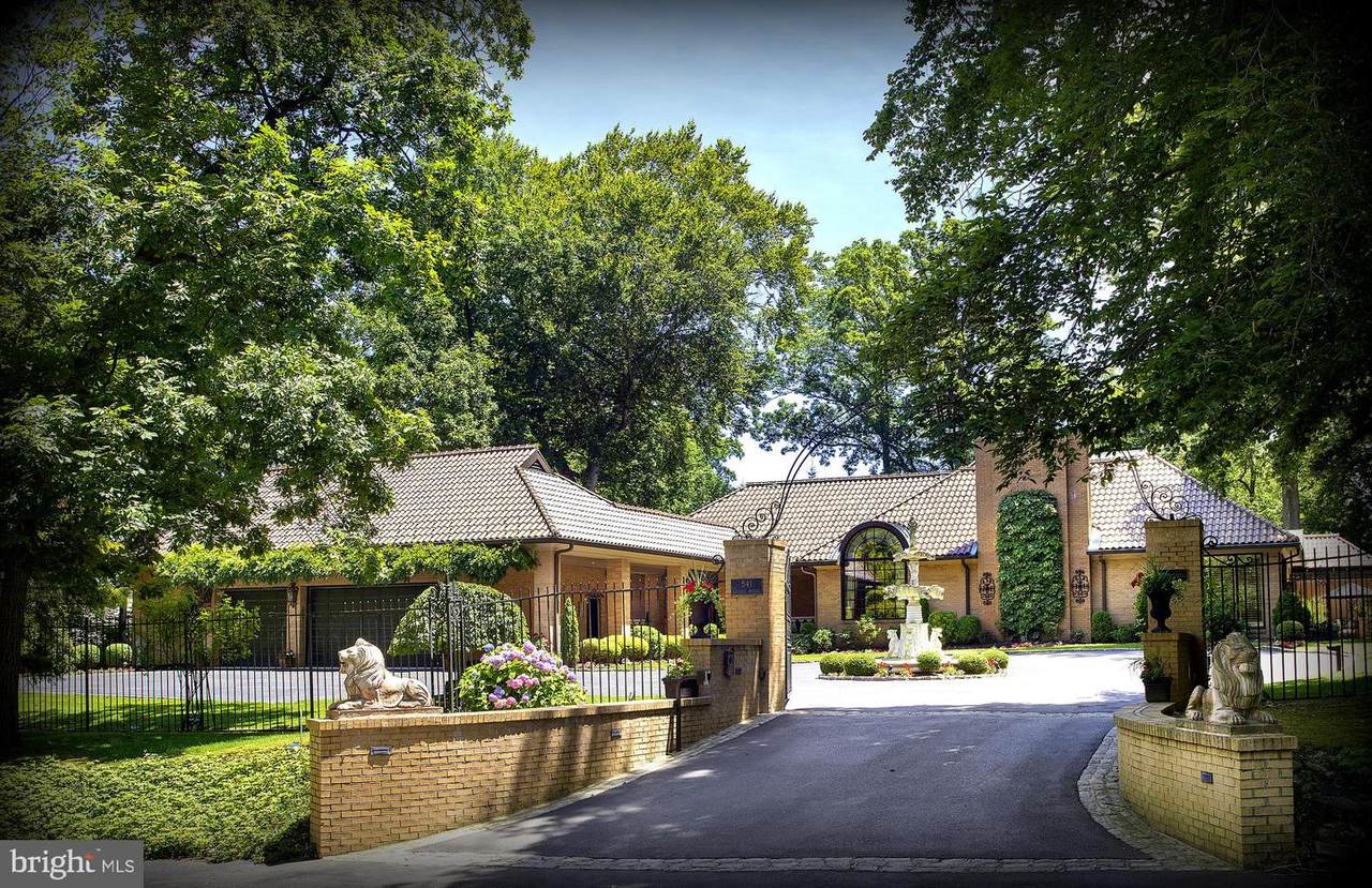 541 College Avenue - Photo 1
