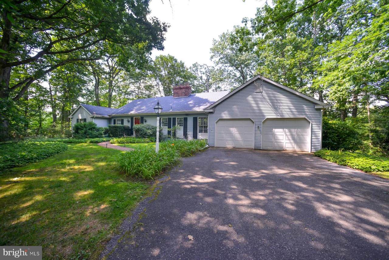 211 Barkbridge Road - Photo 1