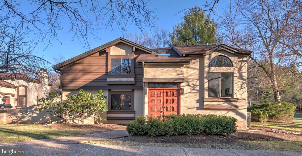 701 Sayre Drive - Photo 1