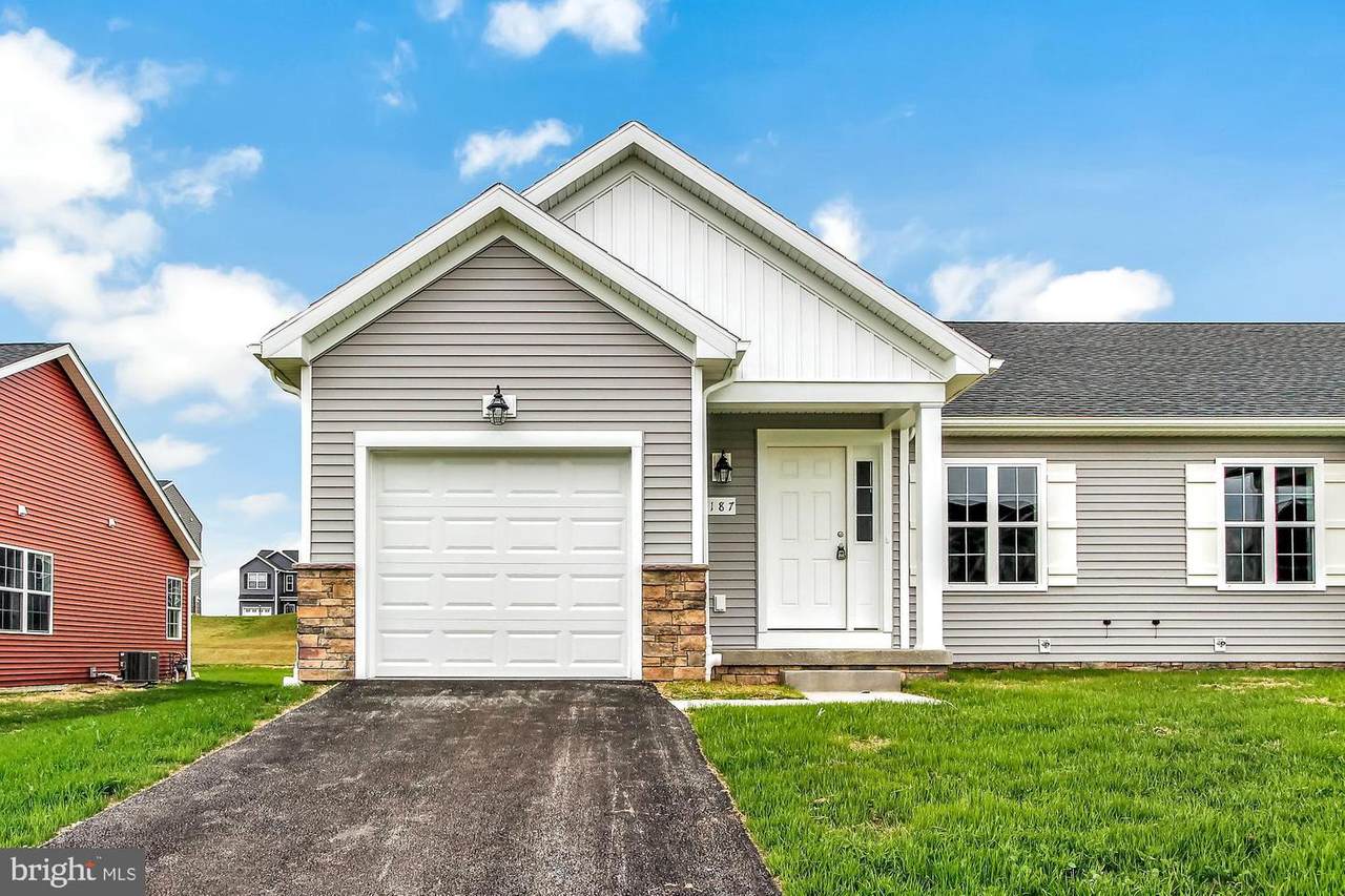 181 Skyview Circle - Photo 1