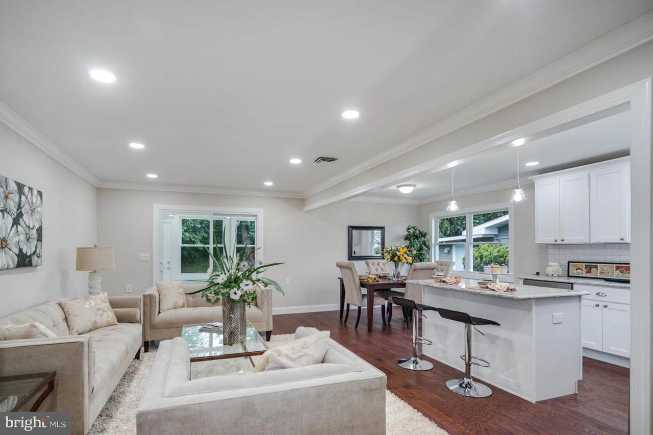 11 Keats Road - Photo 1
