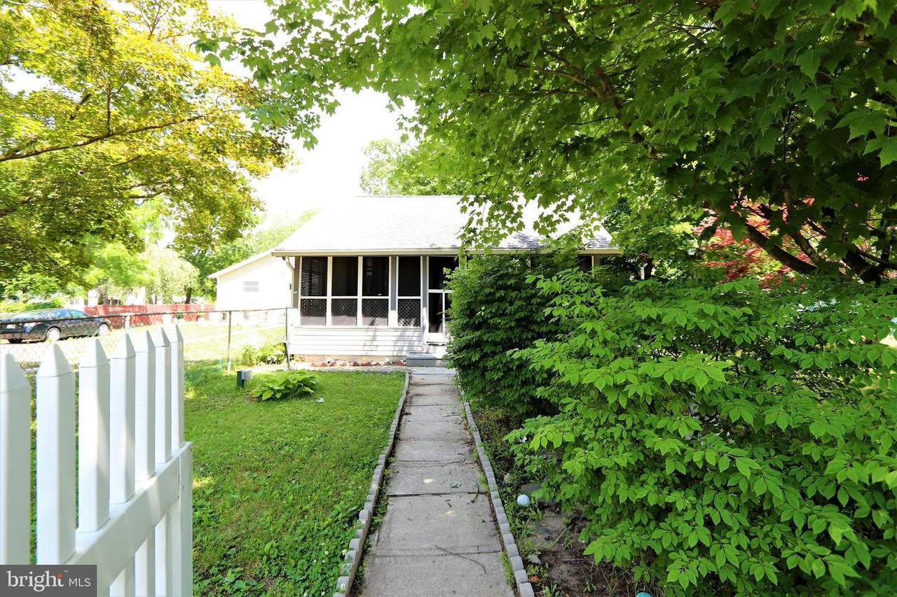 261 Clifton Avenue - Photo 1