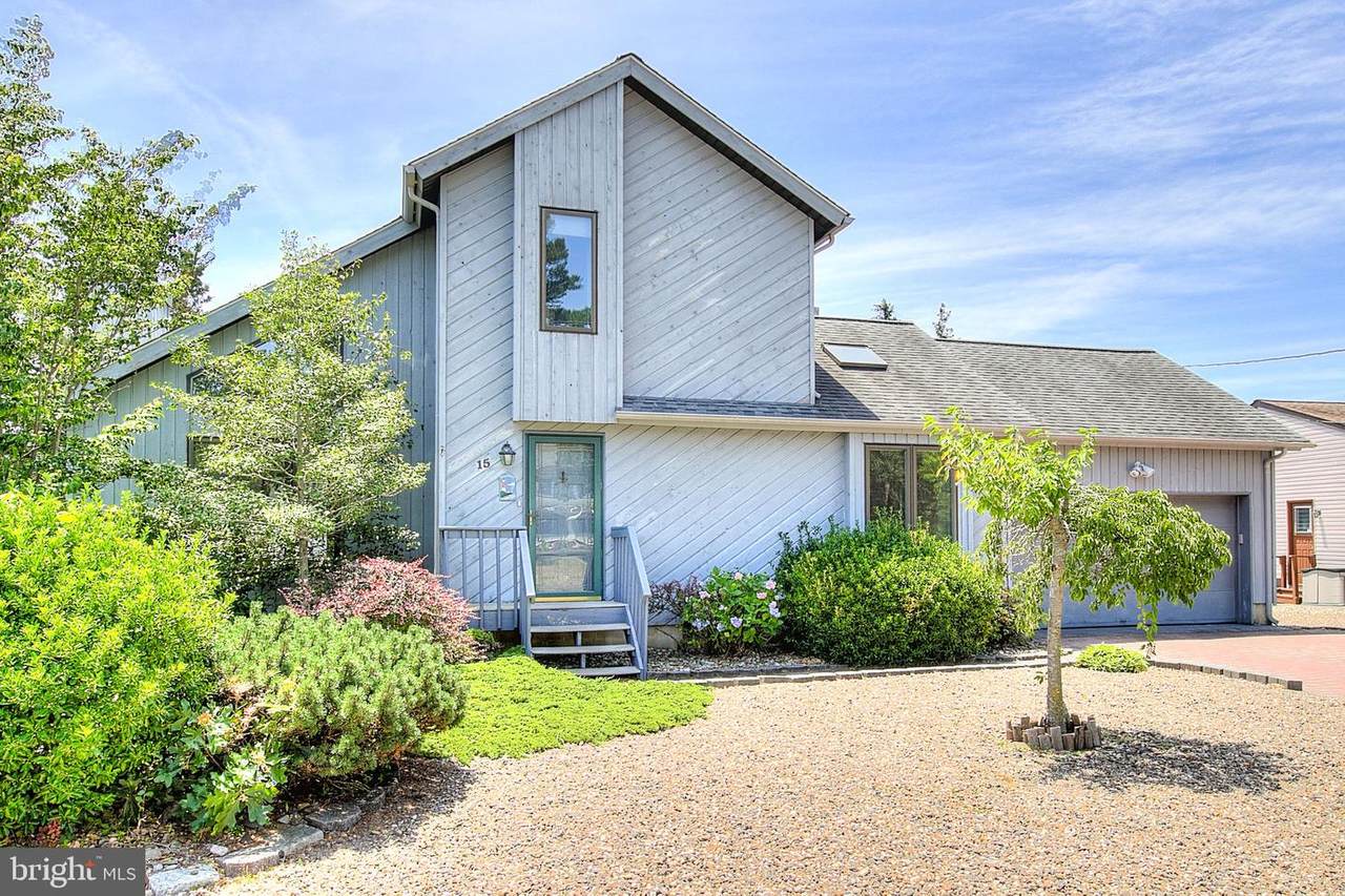 15 Parkers Point Boulevard - Photo 1