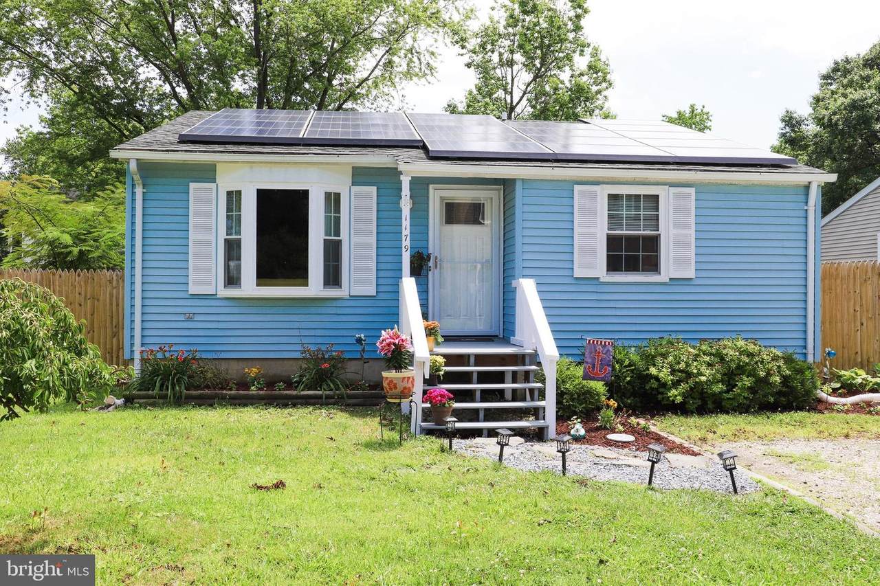 1179 Grove Avenue - Photo 1