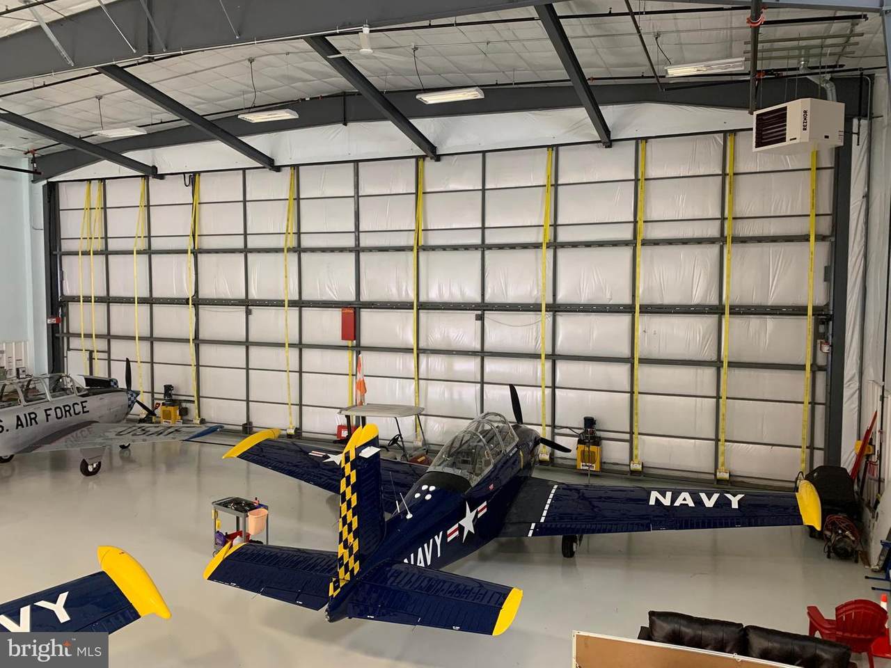 9375 Jet Lane - Photo 1