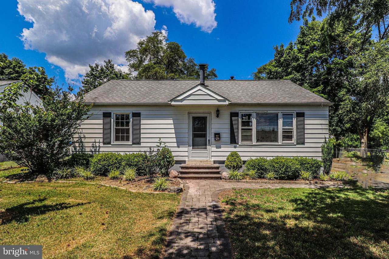 19 Sheldon Road - Photo 1