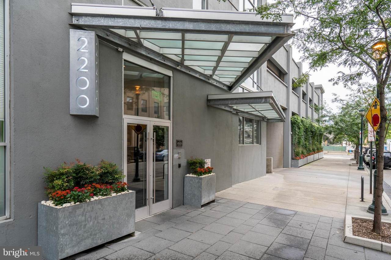 2200-28 Arch Street - Photo 1