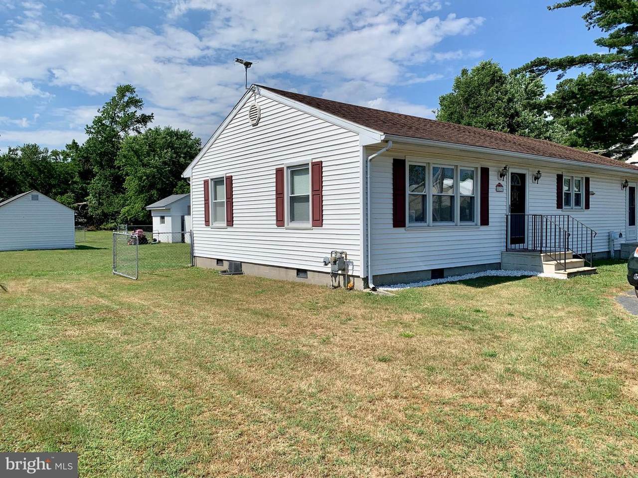 27 Clendaniel Avenue - Photo 1
