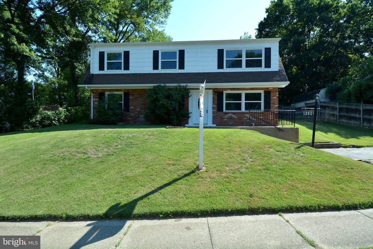 13821 Greenwood Drive - Photo 1