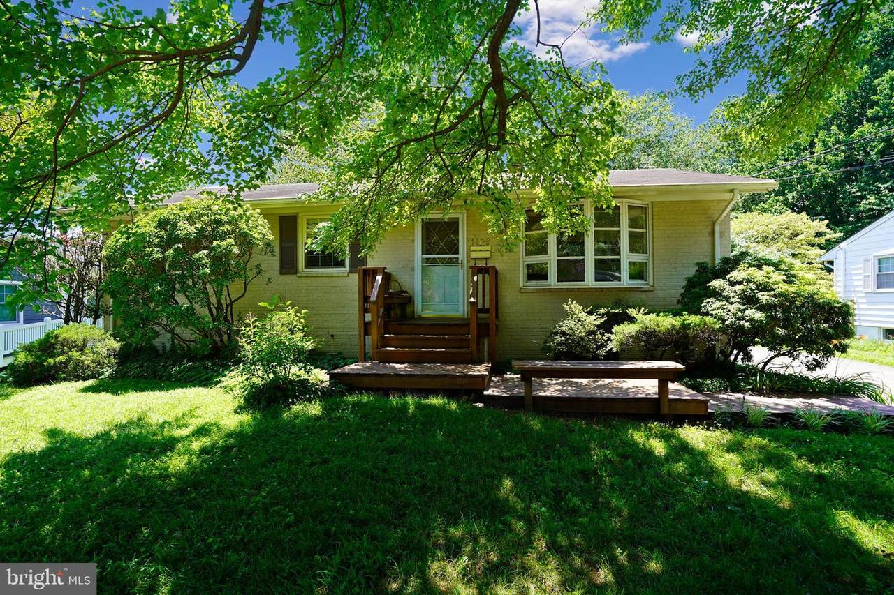 1109 Ware Street - Photo 1
