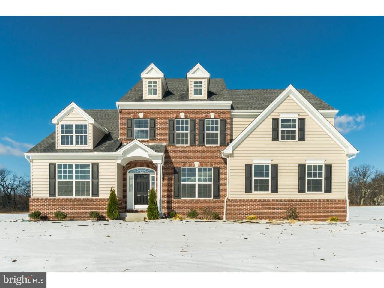 540 Phillips Avenue - Photo 1